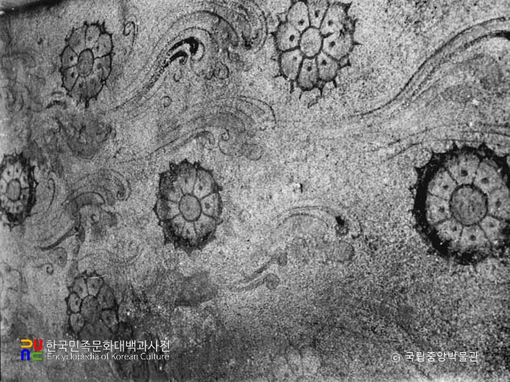 부여 능산리 1호분 천장 벽화