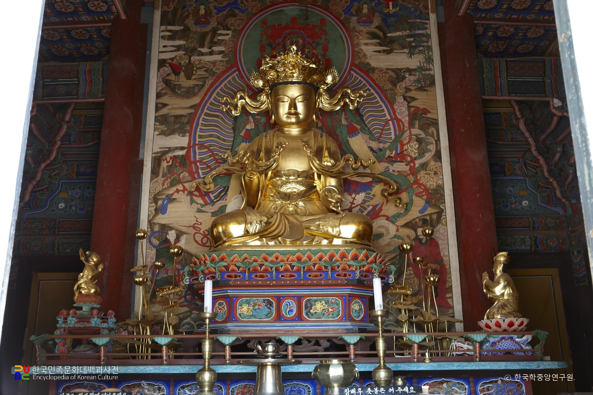 보은 법주사 목조관음보살좌상