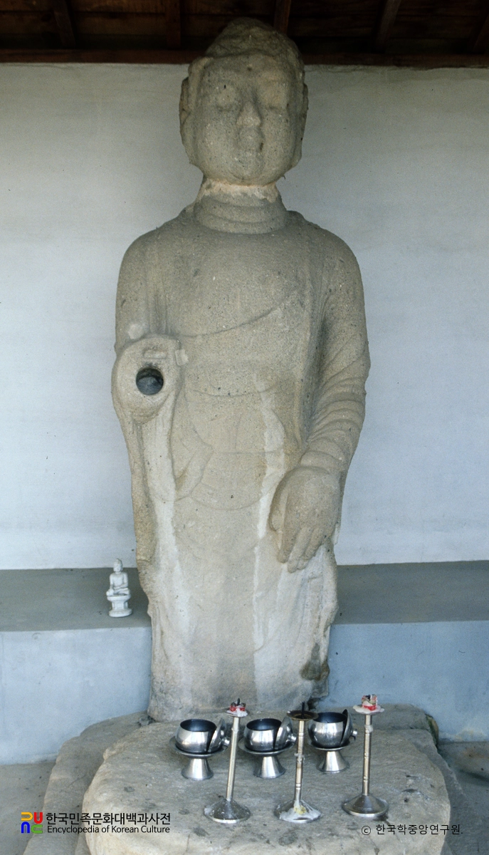 의성 정안동 석조 여래 입상