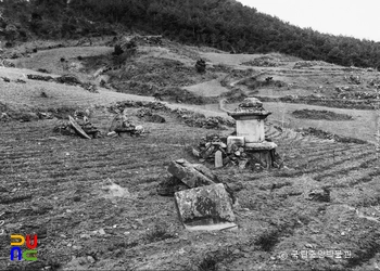 영주 부석사 동쪽 폐사지 전경