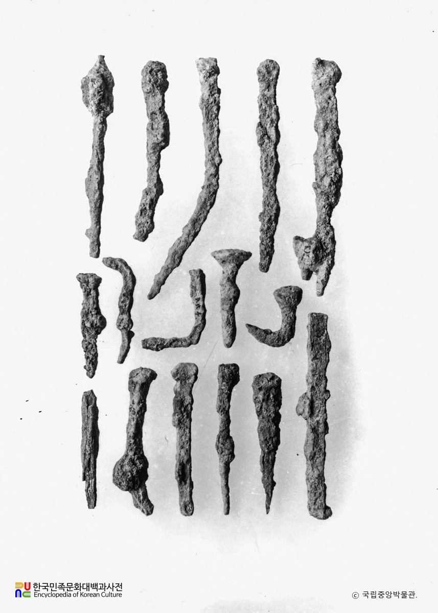 부여 군수리사지 철정