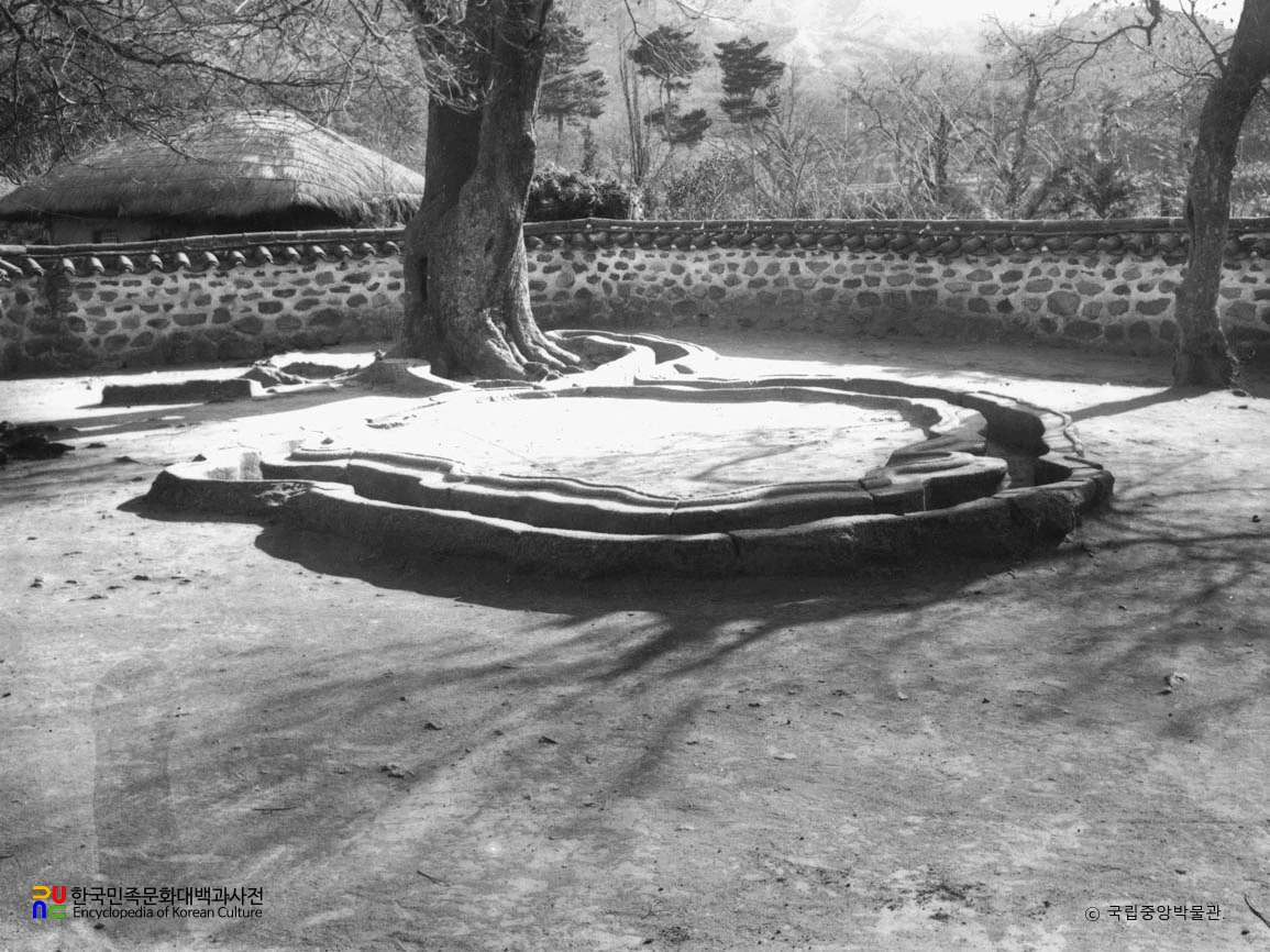 경주 포석정지 북면