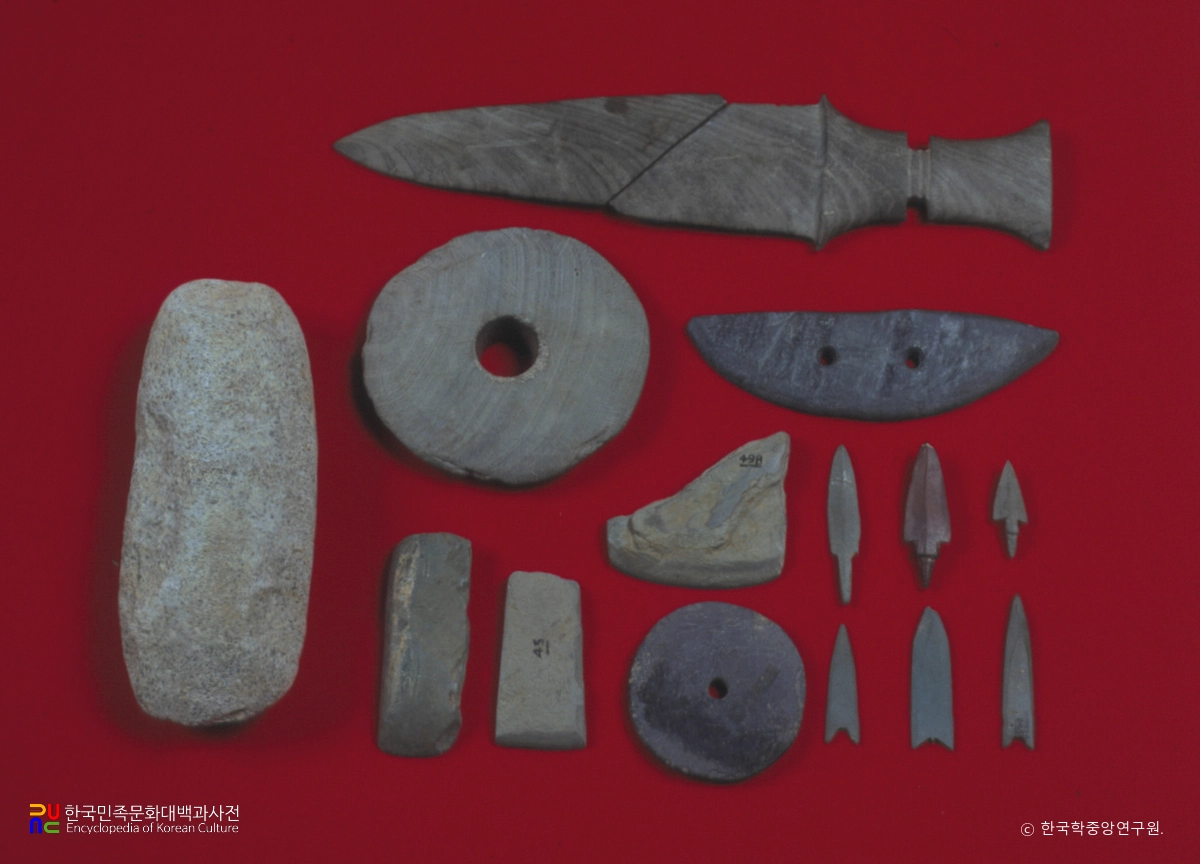 여주 흔암리 유적 출토물