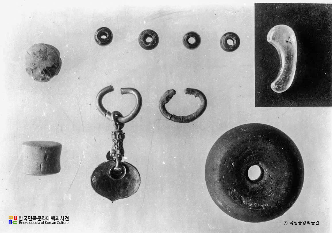 경북 달성 내당동 제34호분 수정제곡옥 등