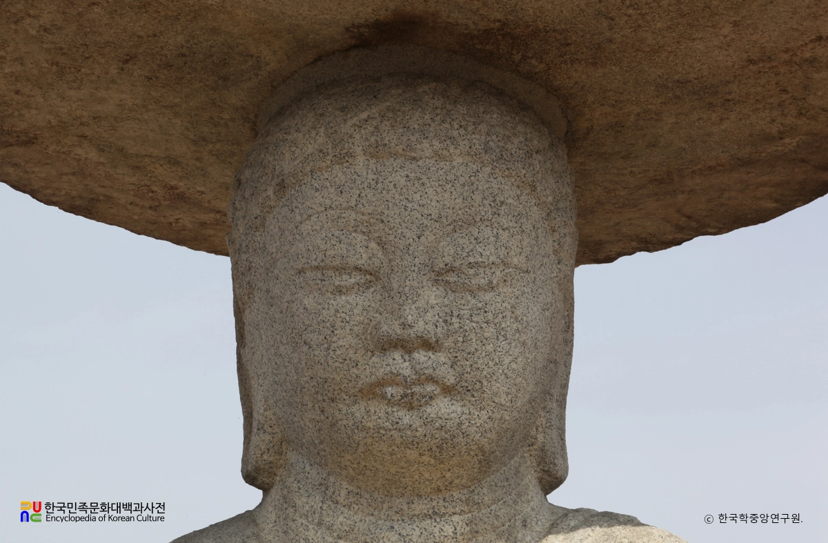 거창 양평리 석조여래입상의 상호