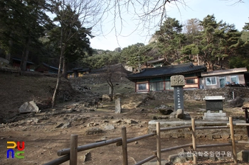 거창 고견사 전경