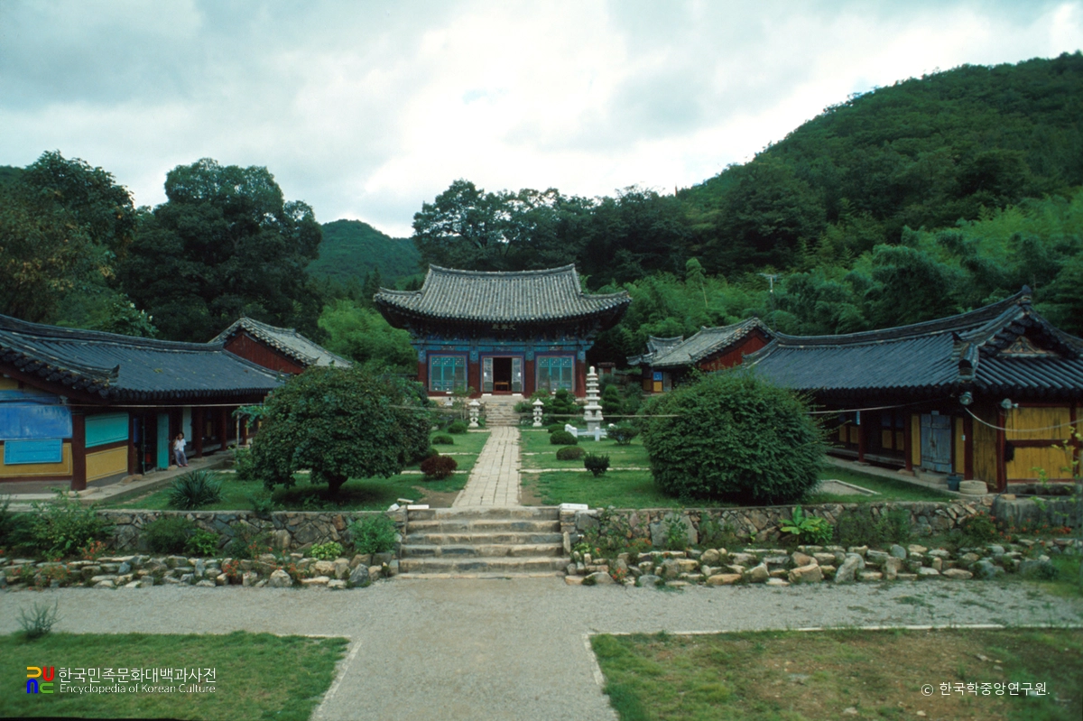 기장 장안사 대웅전