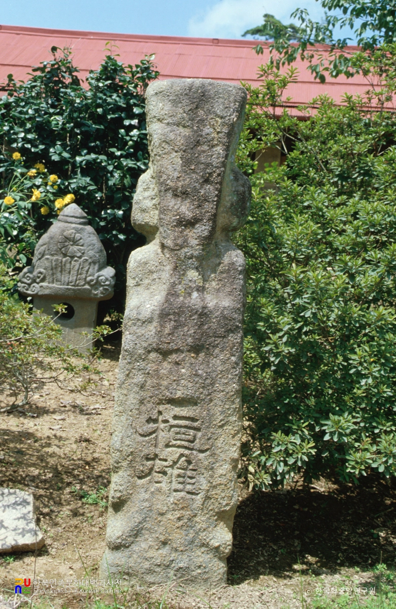 부안 월천리 석장승 중 환웅상