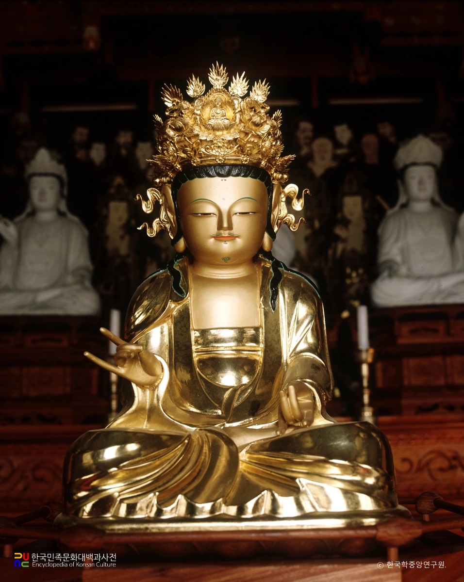 김제 청룡사 목조관음보살좌상