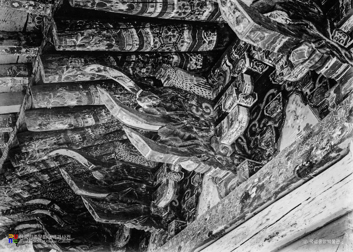 성천 정진사 보광전 처마