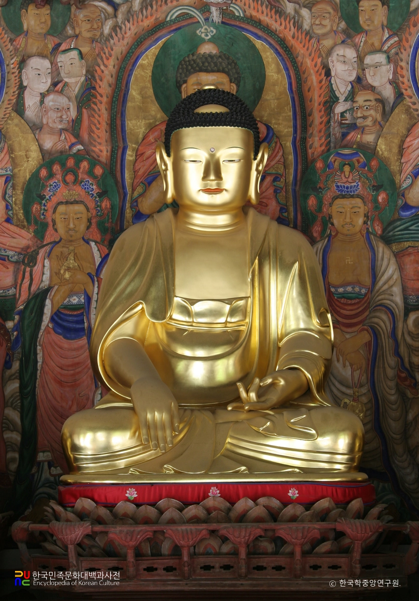 강화 전등사 목조석가여래삼불좌상/석가여래