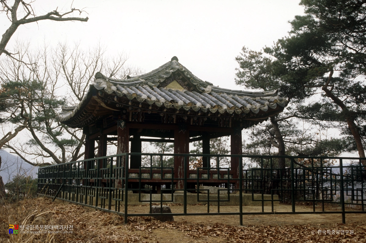 괴산 고산정 및 제월대