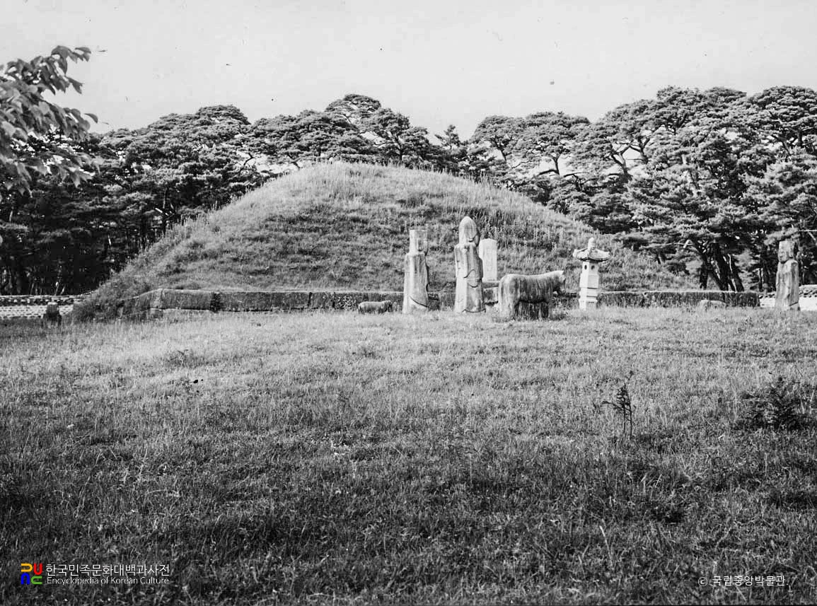 평양 고구려 동명왕릉 정면
