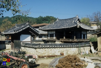영동 사로당 전경