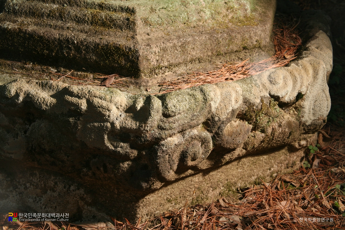 순천 선암사 북 승탑 기단부