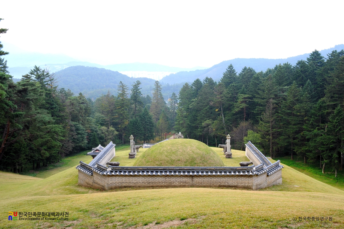 남양주 조선 수빈 박씨 휘경원 능 후면