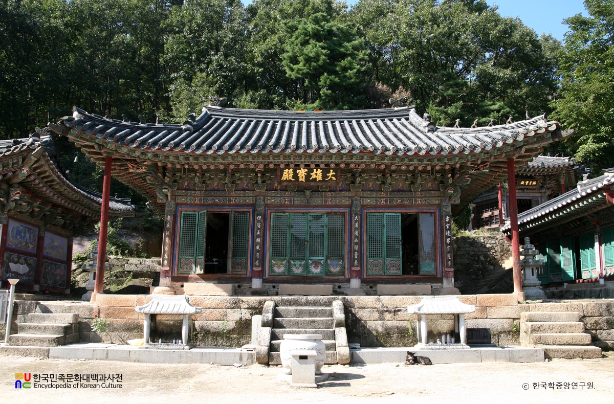 남양주 흥국사 대웅보전 정면