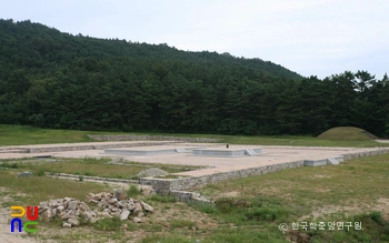 부여 능산리 사지 전경