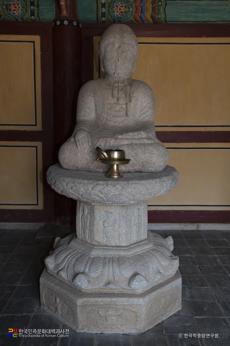 홍천 물걸리 석조 여래 좌상