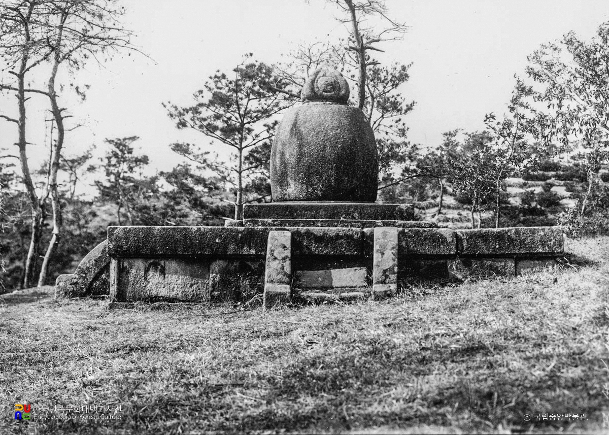 여주 신륵사 보제존자석종 정면