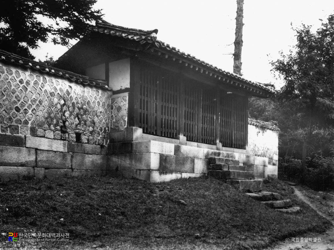 서울 성균관 계성사 정문 정측면