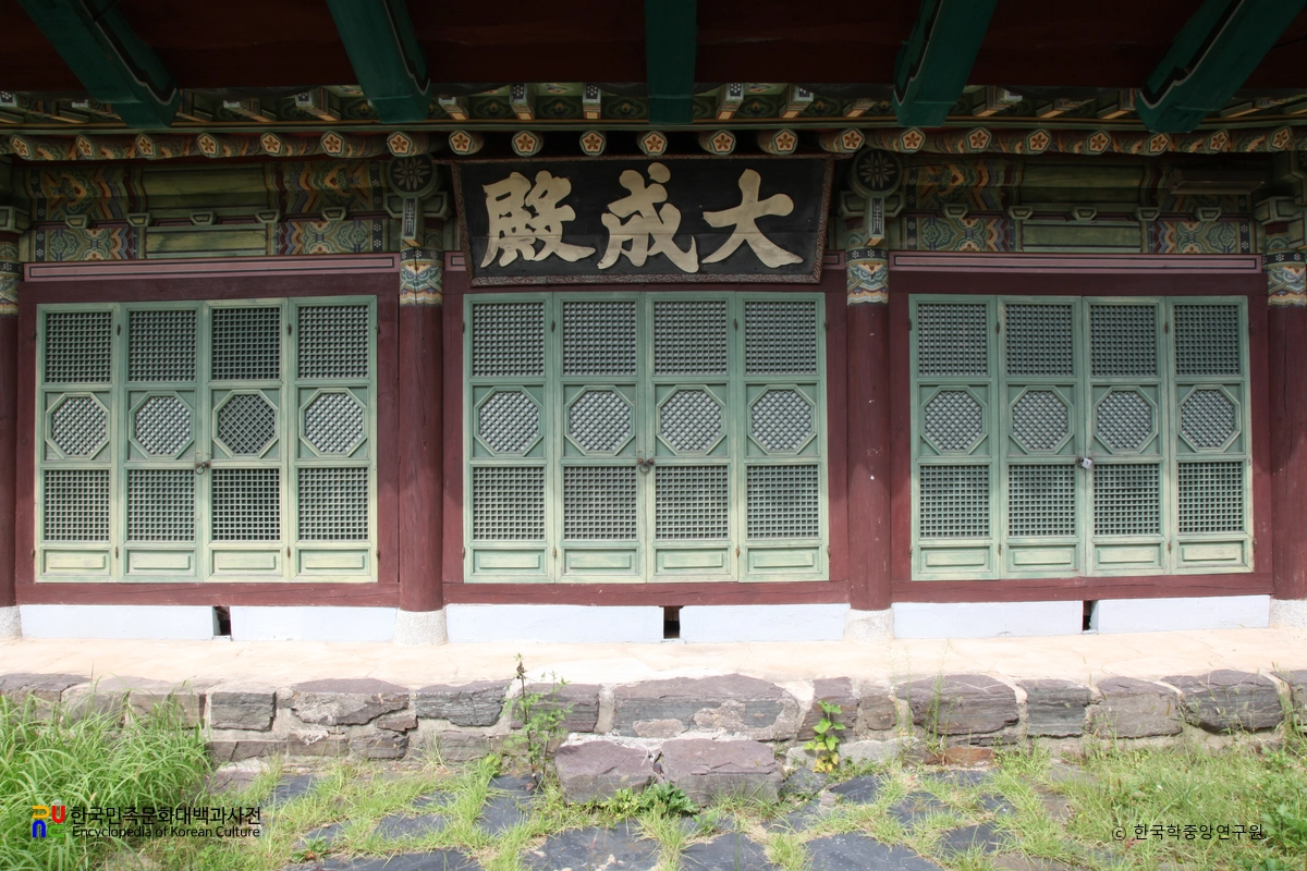 함안 칠원향교 중 대성전