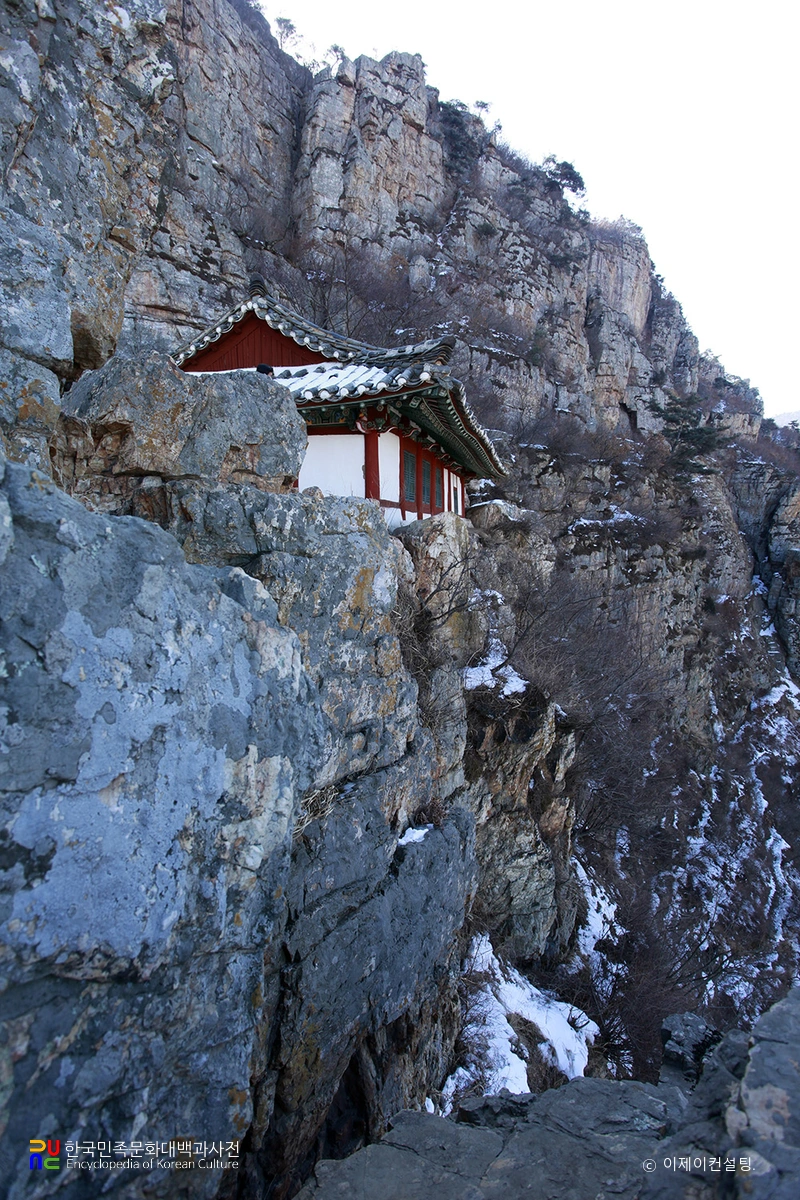 재령 묘음사 현암 전경