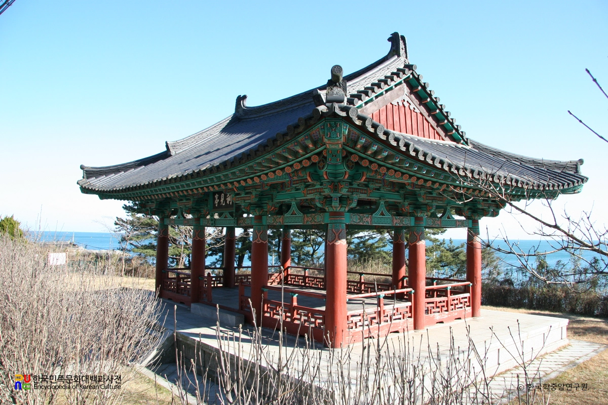 경주 이견대 정측면