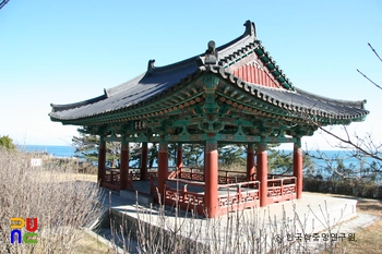 경주 이견대 정측면