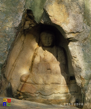 경주 남산 불곡 마애여래좌상