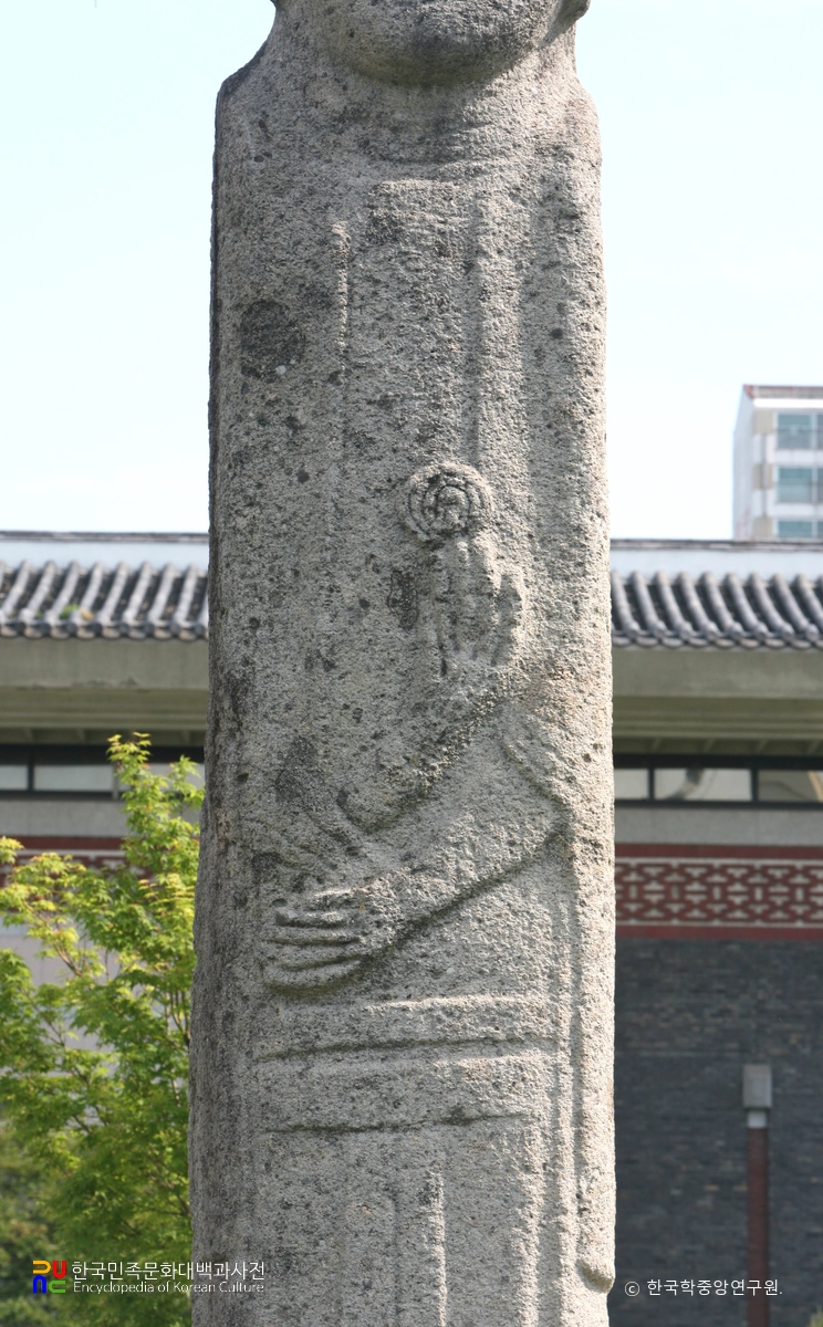광주 십신사지 석불 몸통