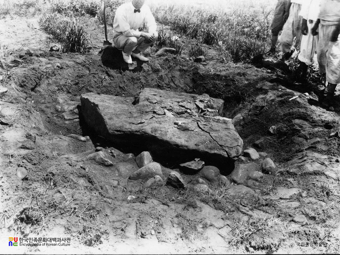 춘천 천전리 고인돌 발굴 상황