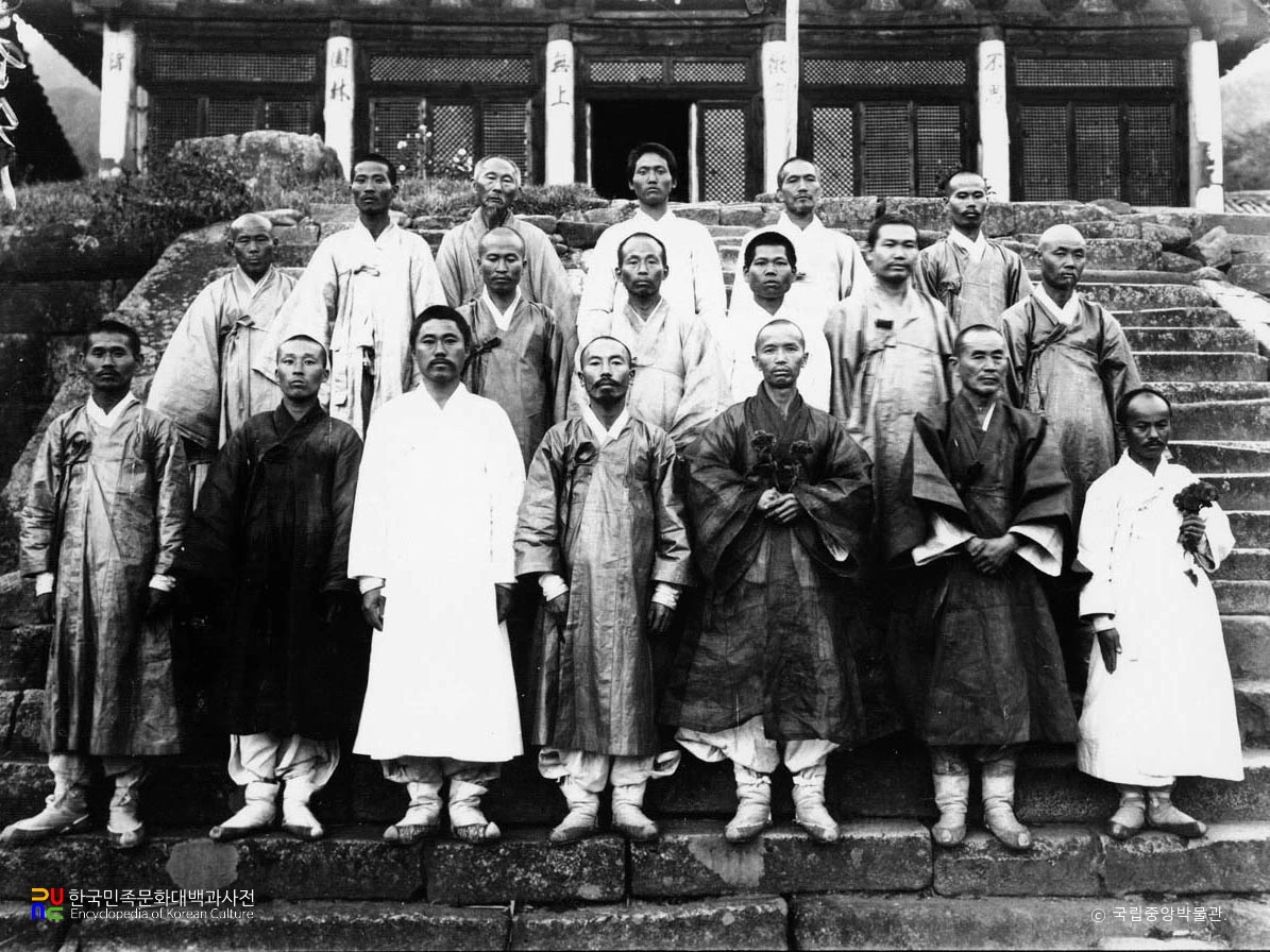 전남 구례 화엄사 승려