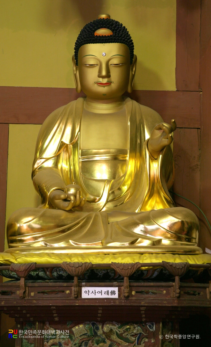 영광 불갑사 목조석가여래삼불좌상 중 약사