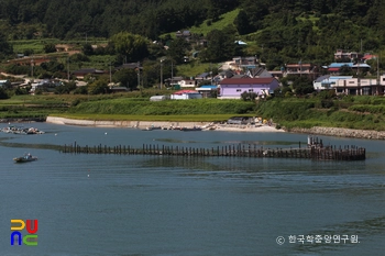 남해 지족해협 죽방렴 원경