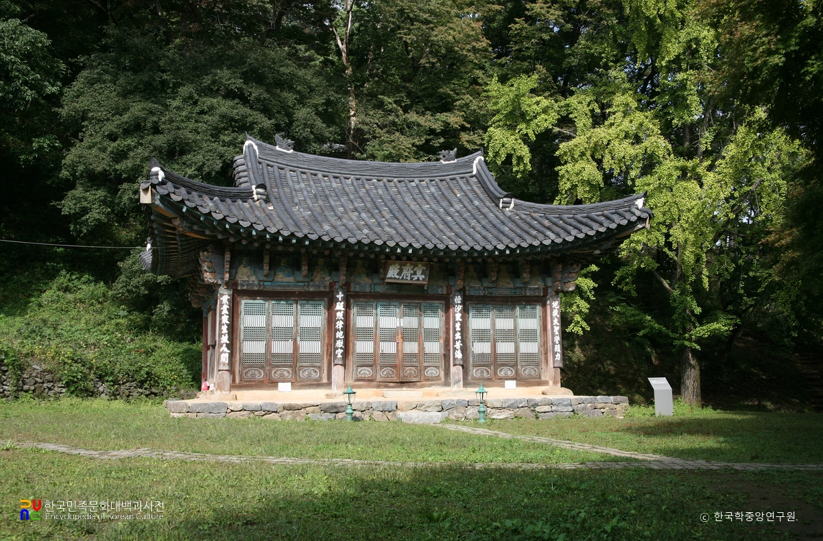 공주 마곡사 명부전 정측면