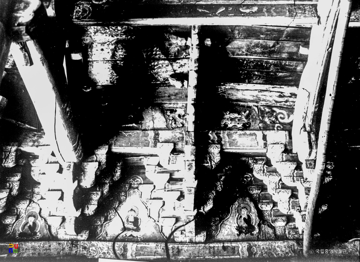 정주 심원사 대웅전 내부 공포