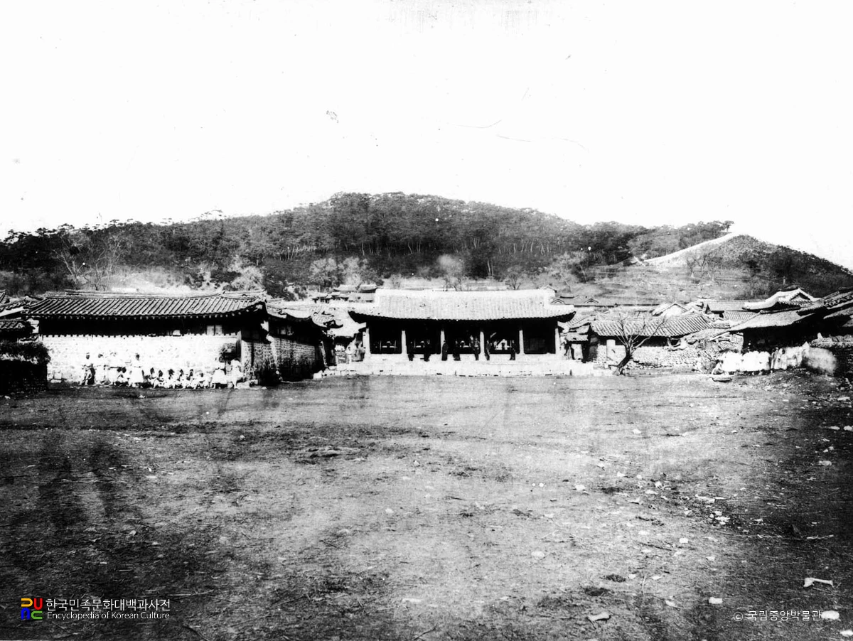 강화부 열무당 정면