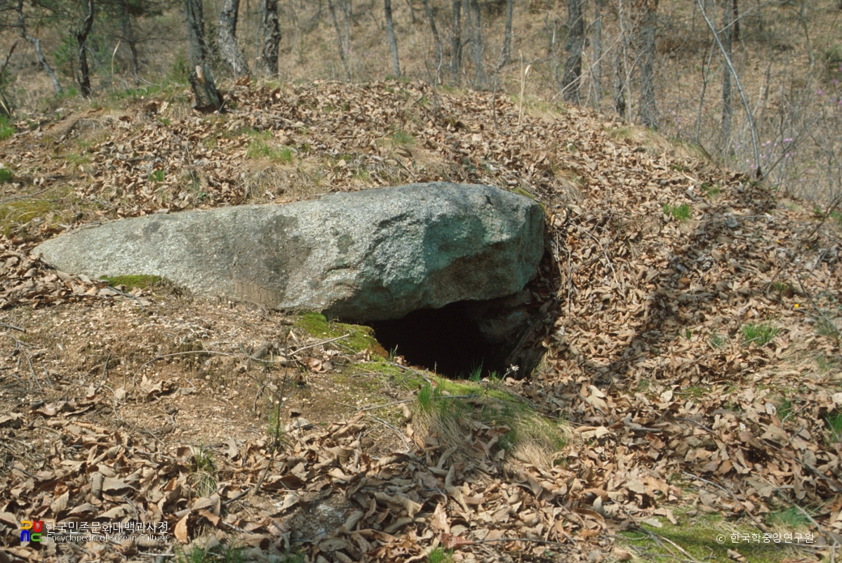 돌방무덤