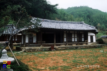 의령 덕교리 강씨 고가 전경