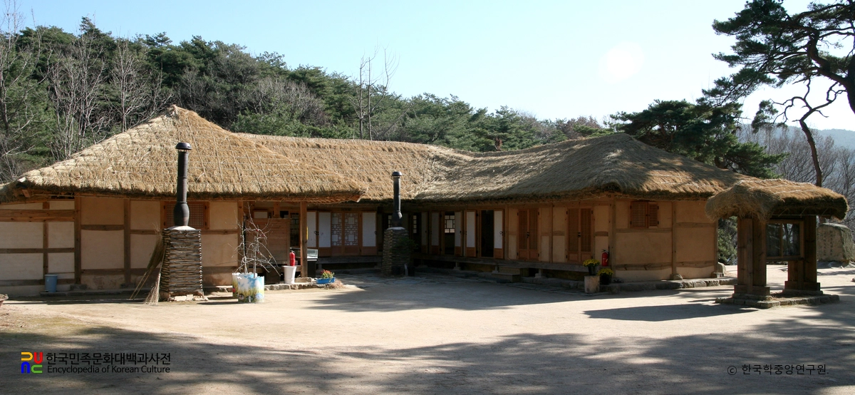 이응노 선생 사적지 / 수덕여관