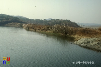 청제못 제방