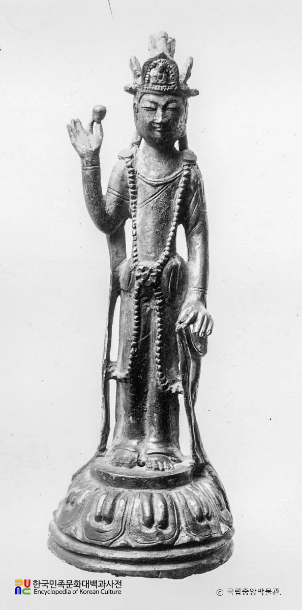 부여 규암리 금동관음보살입상 정면