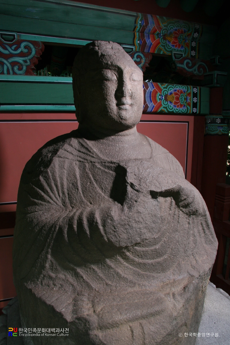 상주 복용동 석조여래좌상