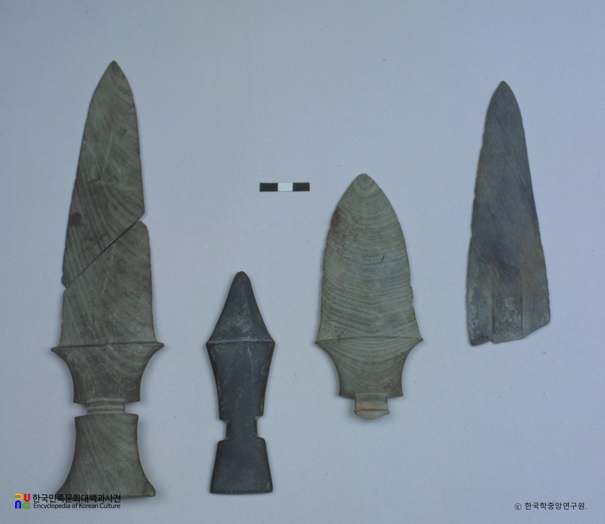 여주 흔암리 유적 출토 마제석검