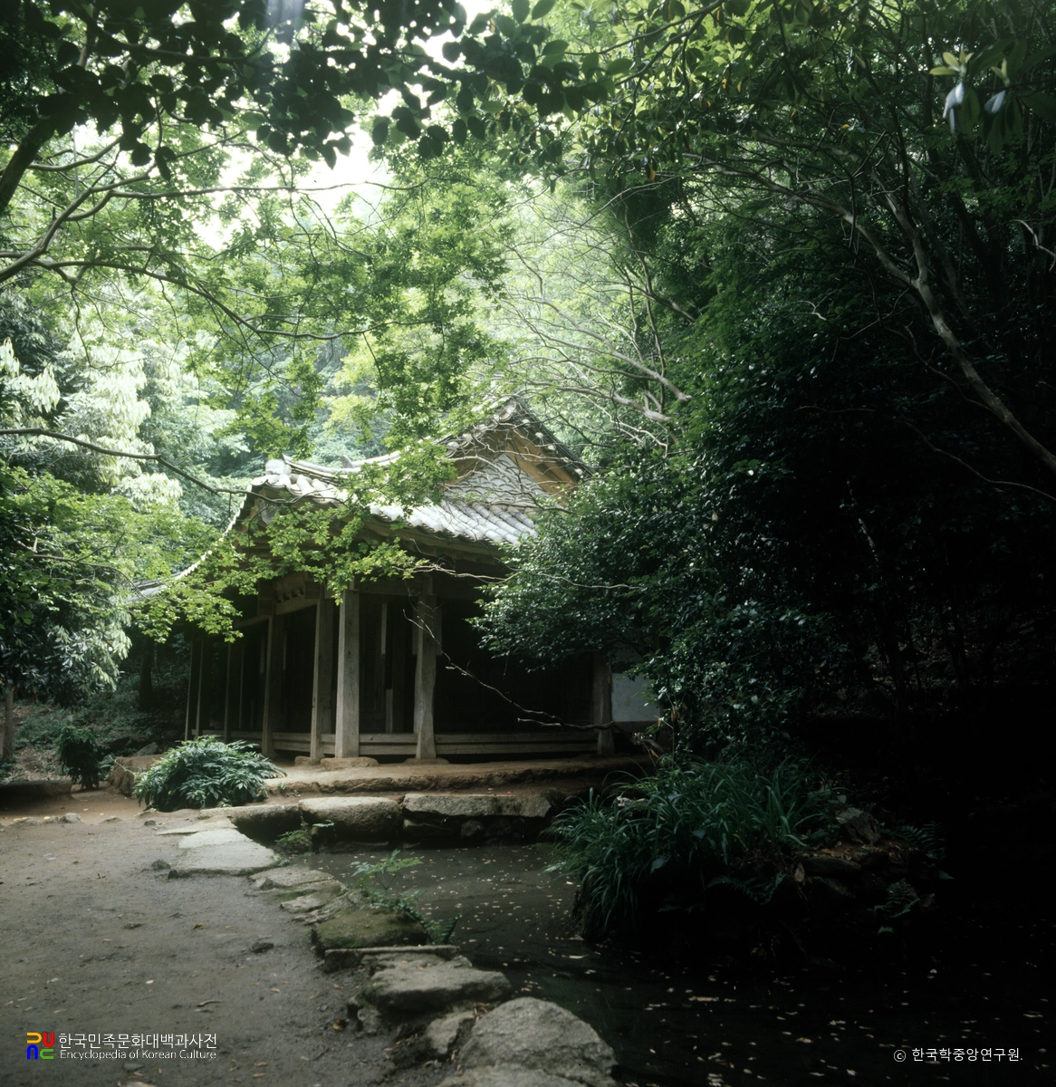 강진 정약용 유적 중 다산초당 좌측면