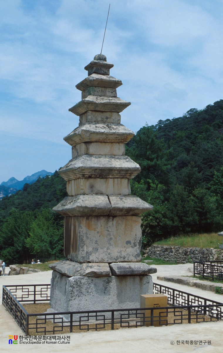 충주 미륵리 오층석탑