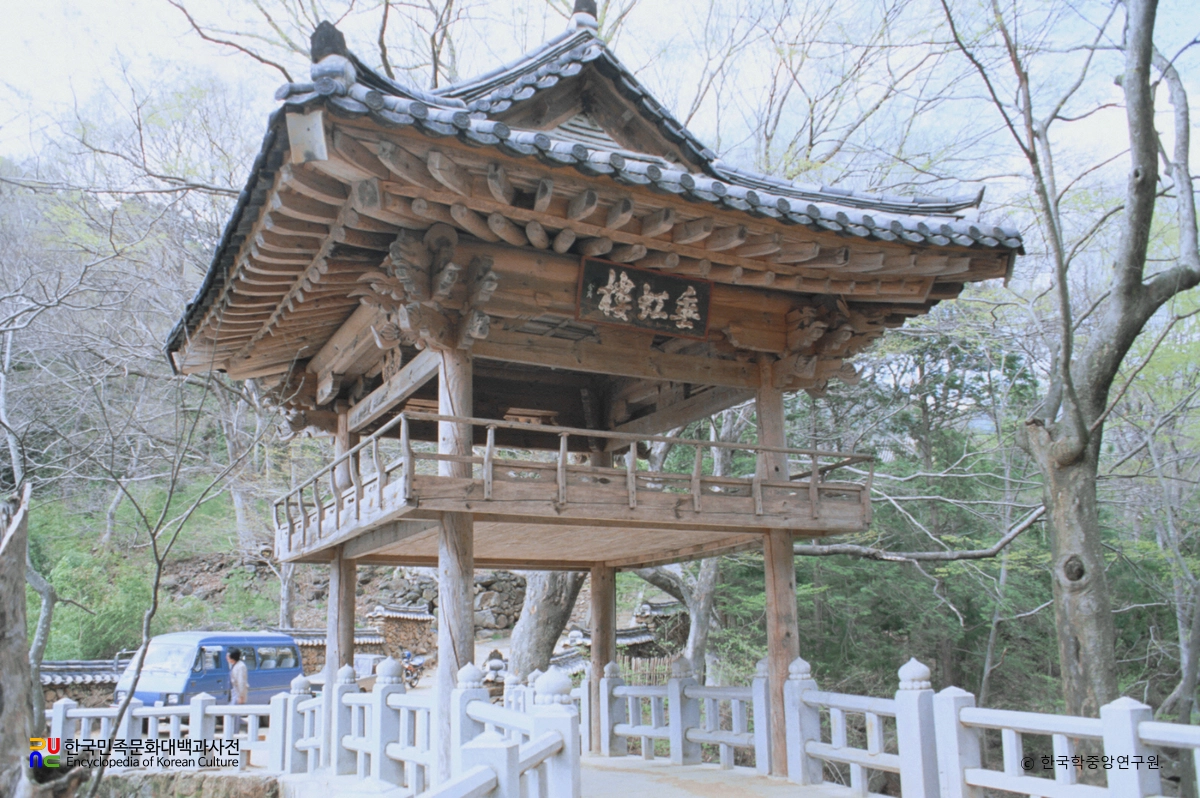 구례 천은사 중 수홍루 정측면