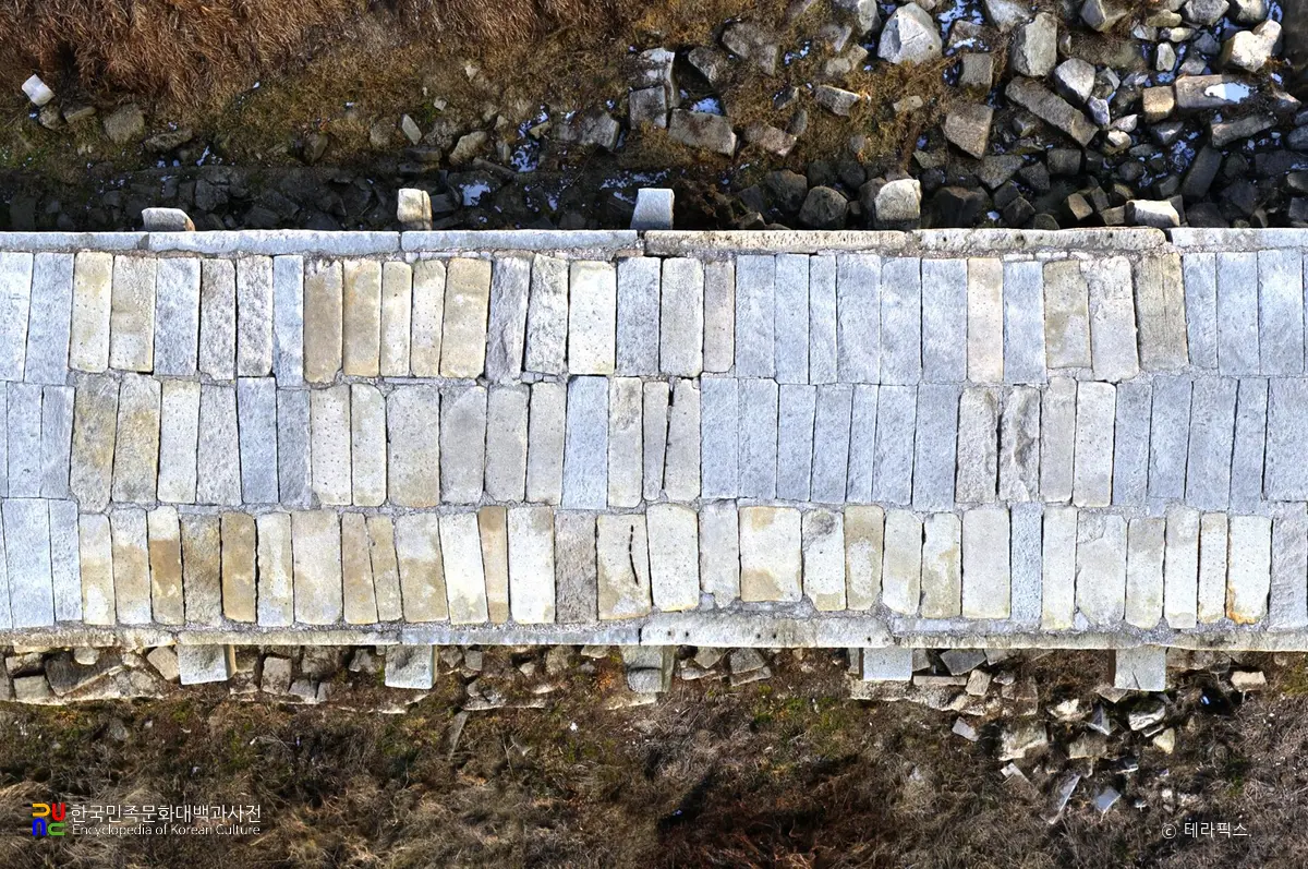 서울 살곶이 다리 평면 모습