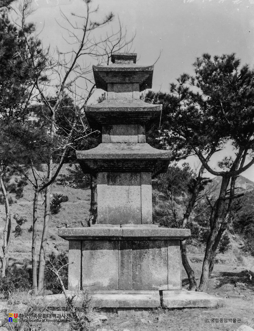 합천 월광사지 서삼층석탑 남면